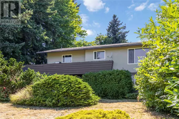 Central Saanich, BC V8Z5Z6,6390 Conconi Pl