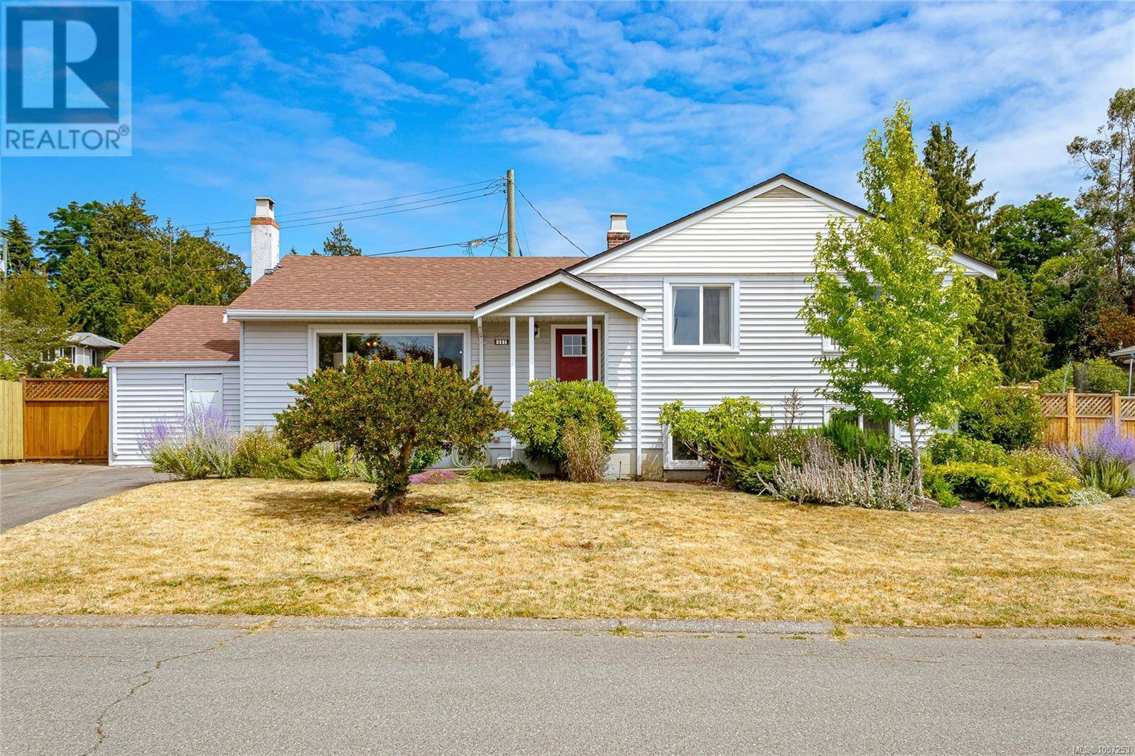 Saanich, BC V8P4N8,3231 Frechette St