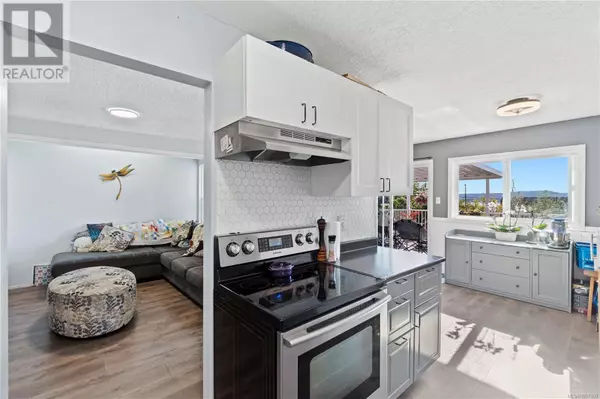 Nanaimo, BC V9R4N3,51 View St