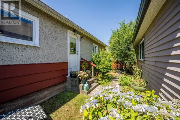 Courtenay, BC V9N1V4,714 12th St
