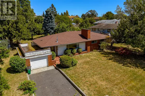 3665 Raymond St S, Saanich, BC V8Z4J9