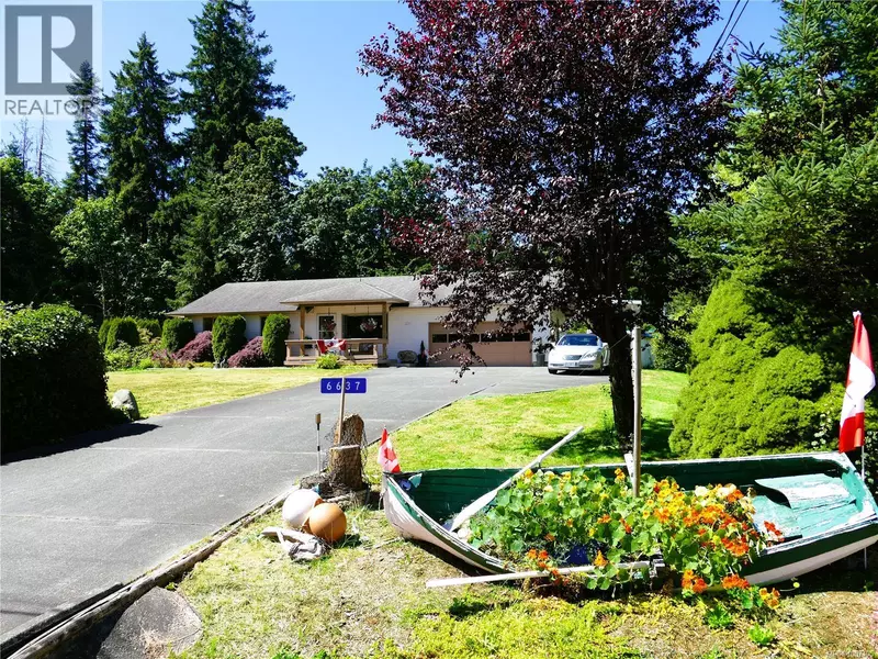 6637 Walker Frontage Rd, Fanny Bay, BC V0R1W0