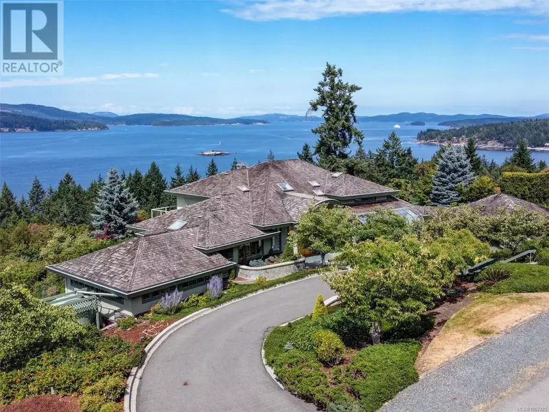 1360 Cloake Hill Rd, North Saanich, BC V9L5K3