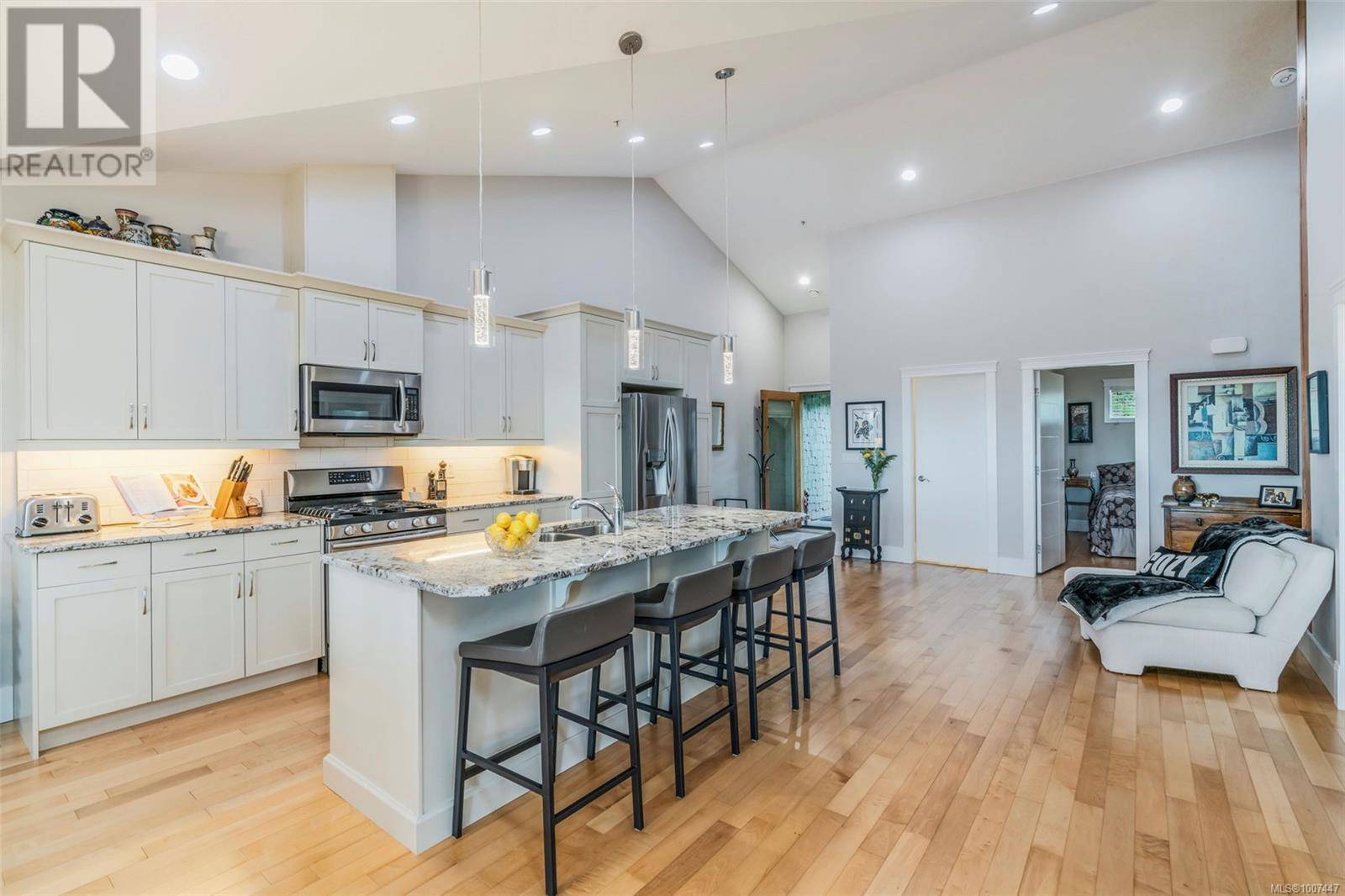 679 Terminal AVE #202, Nanaimo, BC V9S4K1