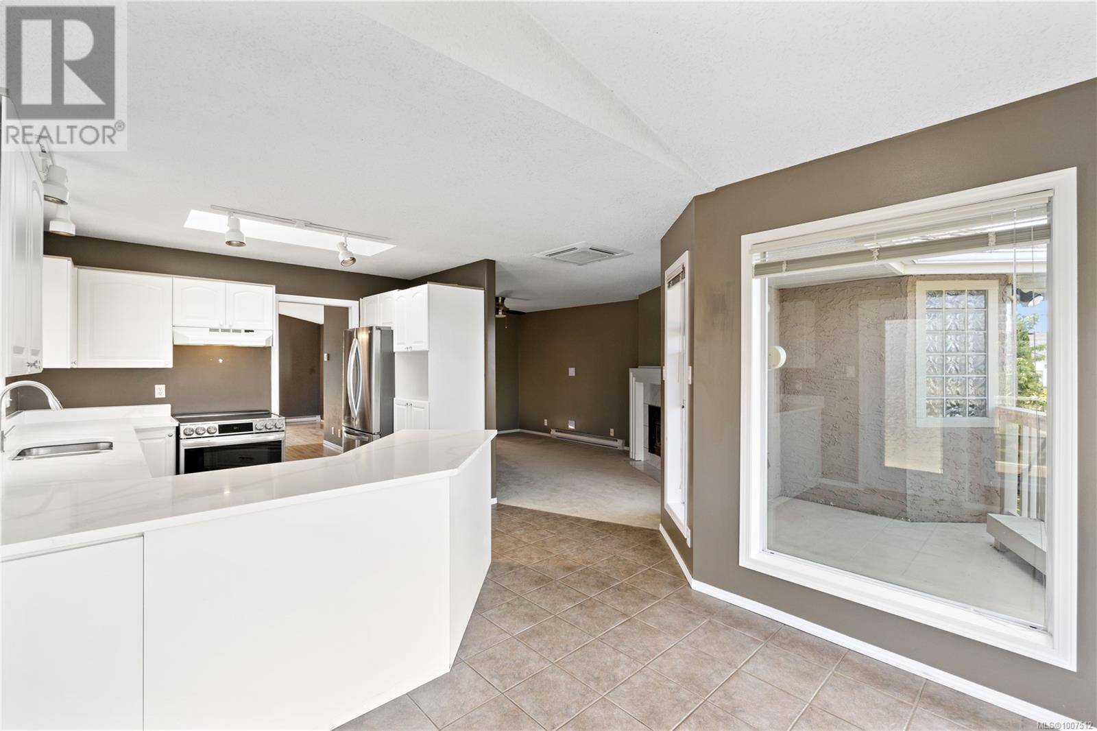 Nanaimo, BC V9V1C9,6268 Sechelt Dr