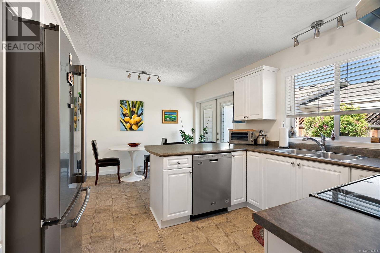 Central Saanich, BC V8M2H4,7570 Tetayut RD #93
