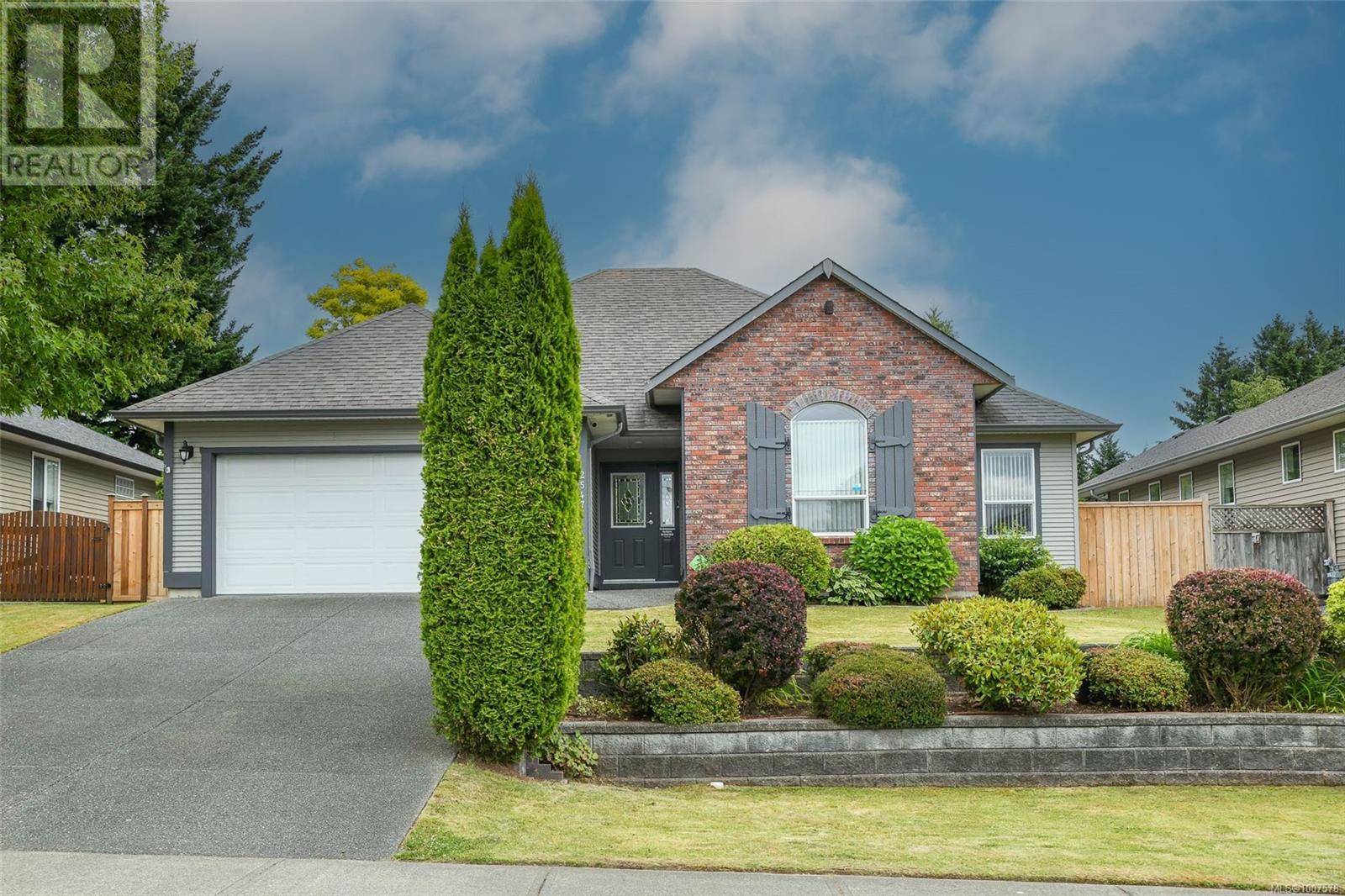 2547 Hebrides Cres, Courtenay, BC V9N1Y2