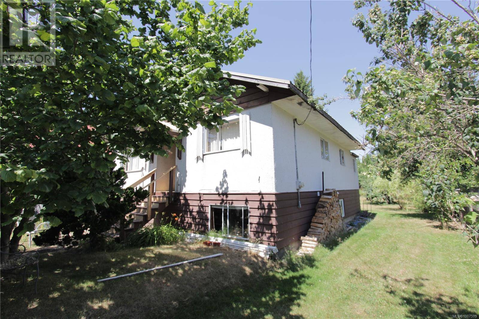 Cumberland, BC V0R1S0,2768 Derwent Ave