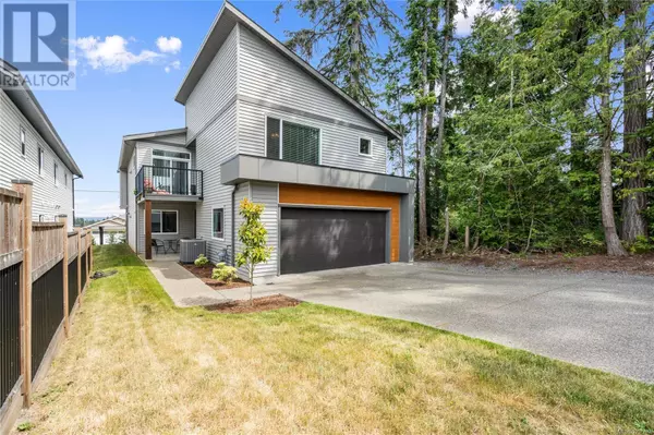 Nanaimo, BC V9R3T4,925 Howard Ave