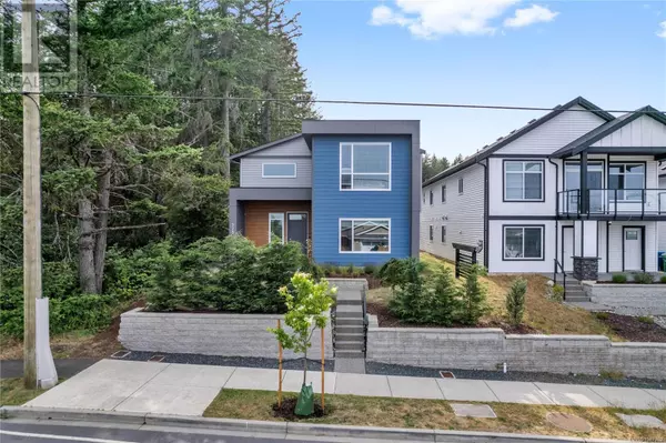 925 Howard Ave, Nanaimo, BC V9R3T4