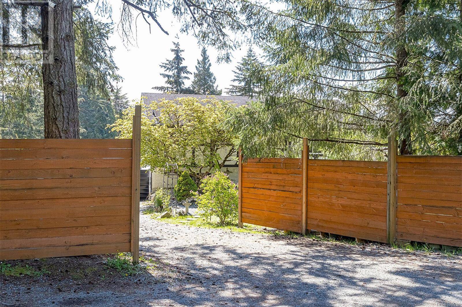 Nanaimo, BC V9X1J6,2051 Cedar Rd N