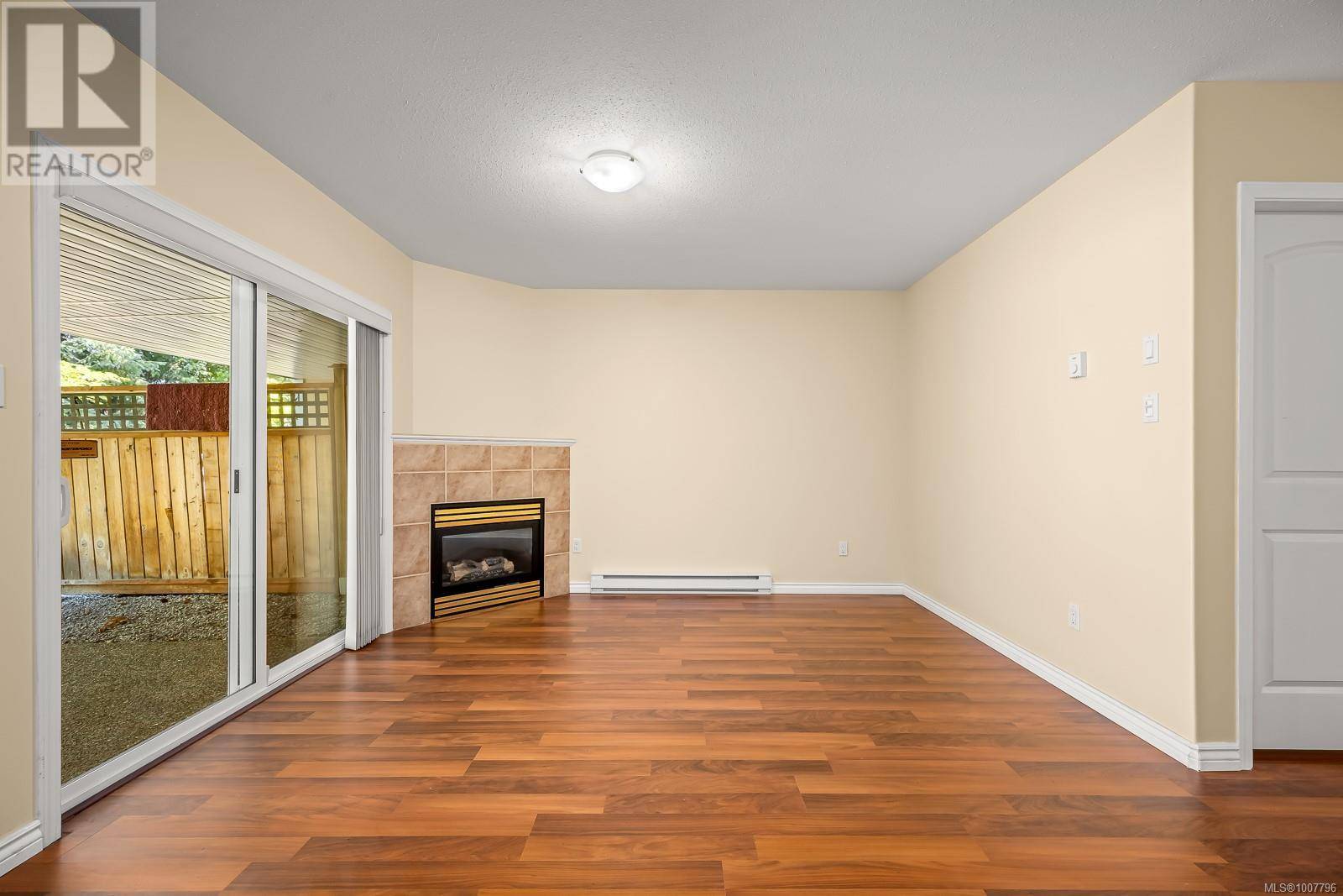 Comox, BC V9M4A6,1220 Guthrie RD #37