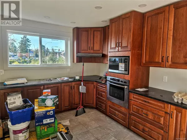 Nanaimo, BC V9R4T5,495 Nicol St