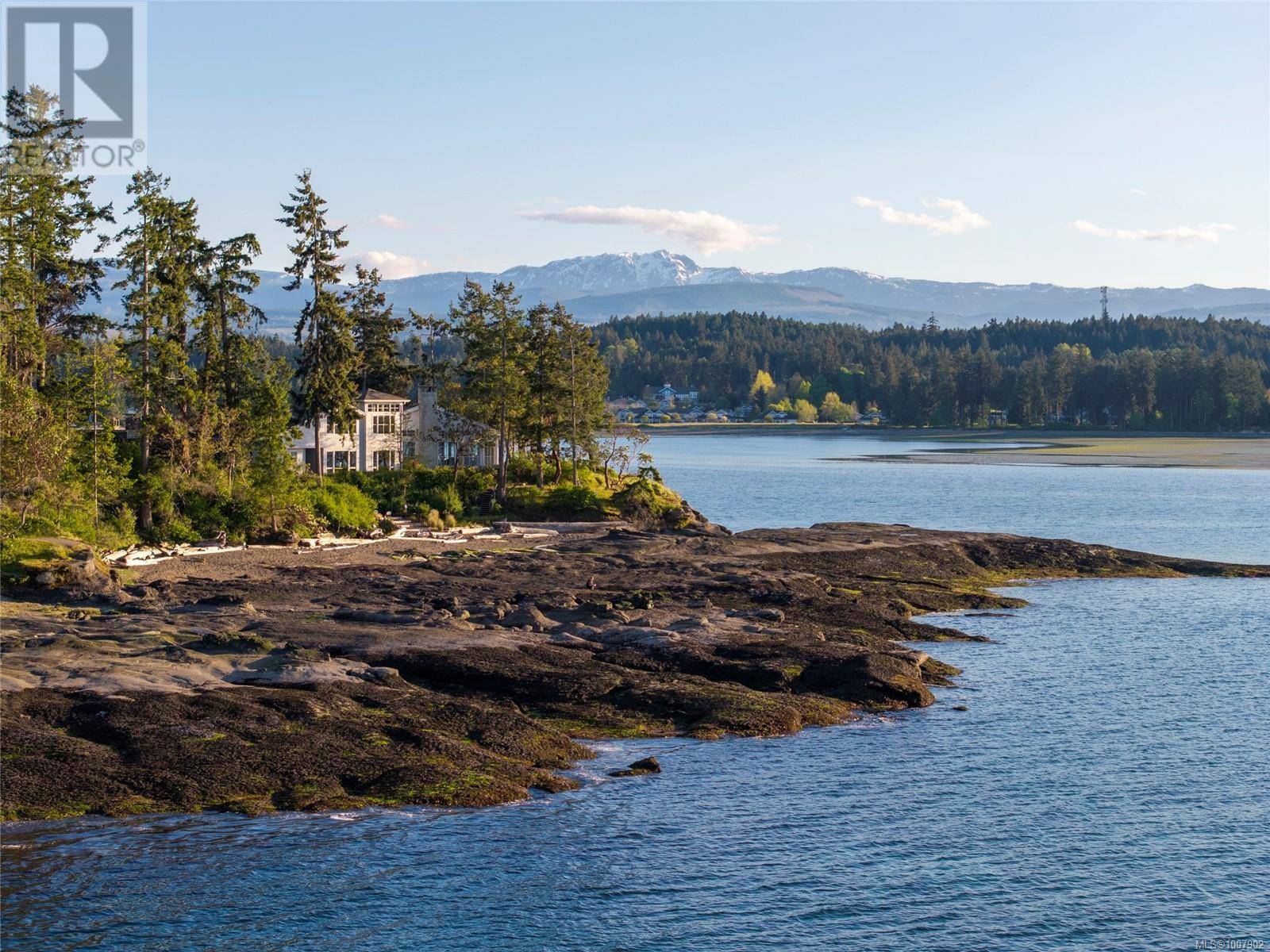 1341 Madrona Dr, Nanoose Bay, BC V9P9C9