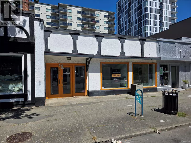 1044 Fort St, Victoria, BC V8V3K4