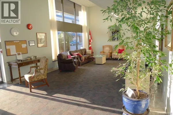 Sidney, BC V8L4T9,9805 Second ST #412