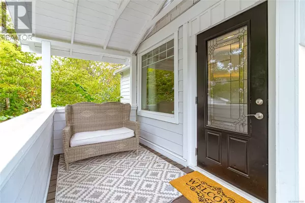 Saanich, BC V9A2M2,2945 Colquitz Ave
