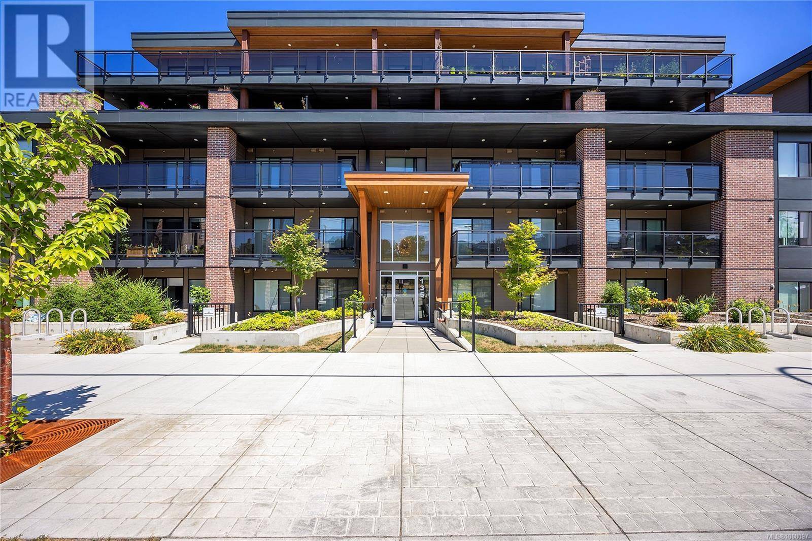 135 Haliburton ST #104, Nanaimo, BC V9R4V9