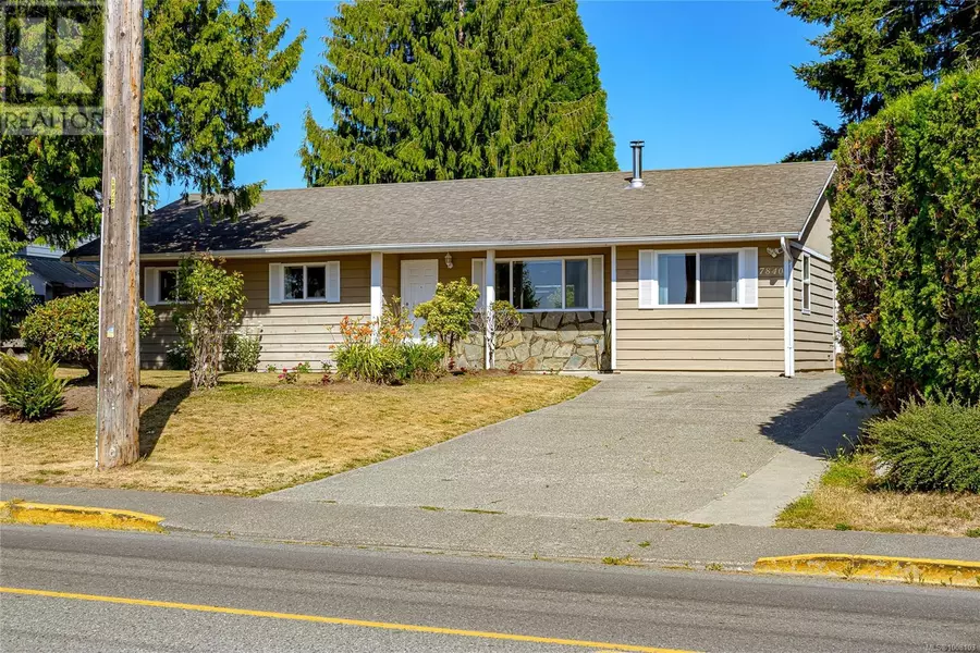 7840 Wallace Dr, Central Saanich, BC V8M1T2