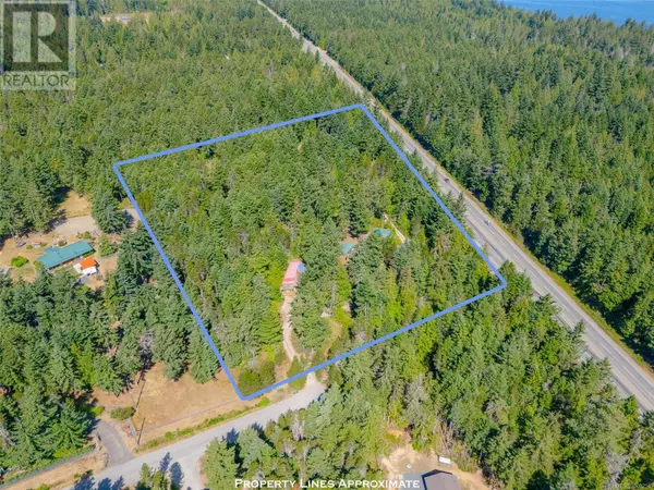 Qualicum Beach, BC V9K2G1,300 Oakdowne Rd