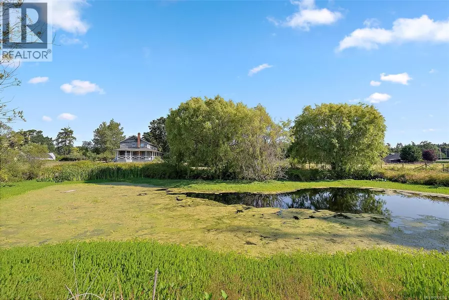 10650 West S West Saanich Rd, North Saanich, BC V8L5L6