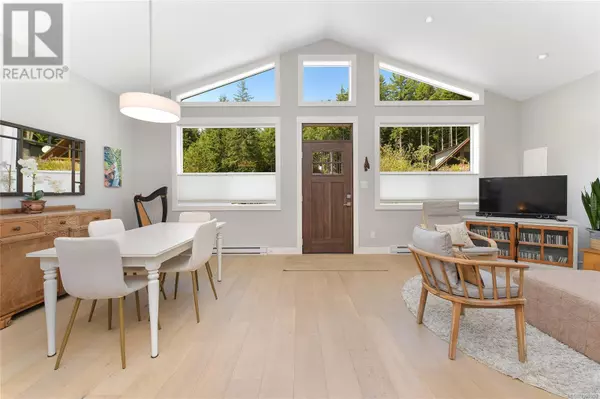 Sooke, BC V9Z1L1,3822 TRAILHEAD Dr