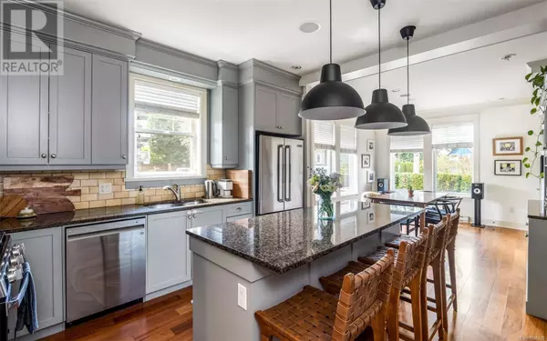 590 Simcoe St, Victoria, BC V8V1L8