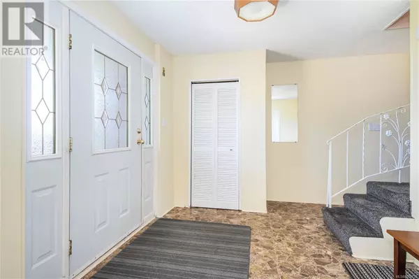 Campbell River, BC V9W2L9,22 McLean St