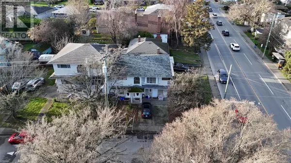 3176 Balfour Ave, Victoria, BC V9A1S1