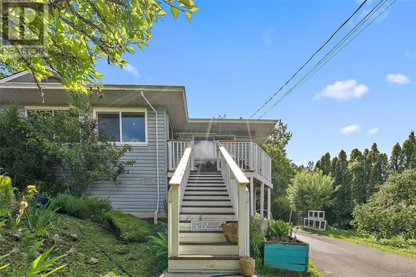 4607 West Saanich Rd, Saanich, BC V8Z3G7