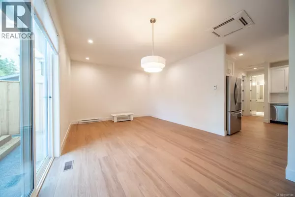 Parksville, BC V9P1H3,247 Finholm ST #A/C