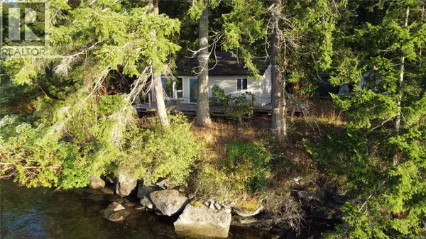 54 Pirates Lane, Protection Island, BC V9R6R1