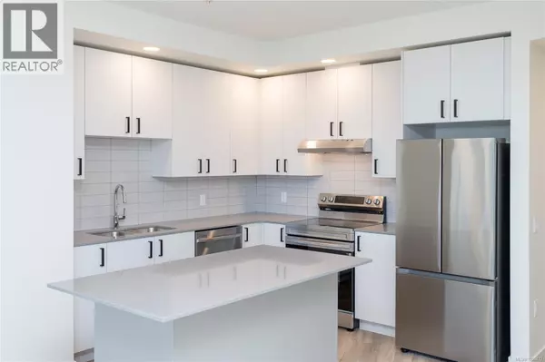 Langford, BC V9B7A6,2390 City Gate BLVD #611