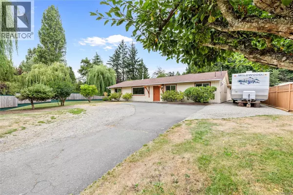 220 Park Dr, Salt Spring, BC V8K2R6