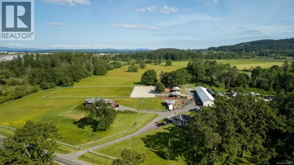 9775 West Saanich Rd, North Saanich, BC V8L5T5