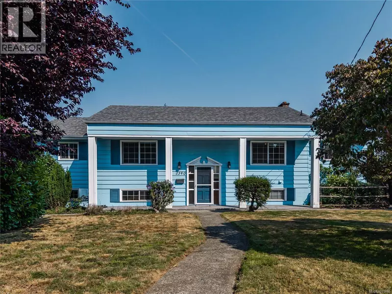 2540 Holyrood Dr, Nanaimo, BC V9S4K9