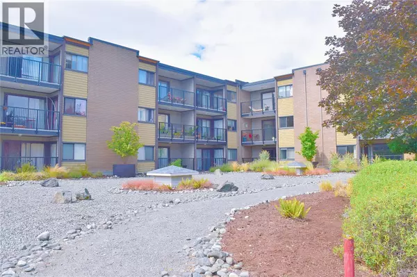 Saanich, BC V8N4X3,1870 McKenzie AVE #101