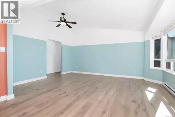 Campbell River, BC V9W6Y9,767 Eland Dr