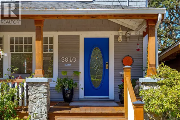 Saanich, BC V8X1T5,3840 Savannah Ave