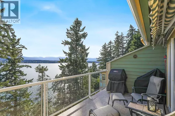 2275 Comox AVE #206, Comox, BC V9M1X6