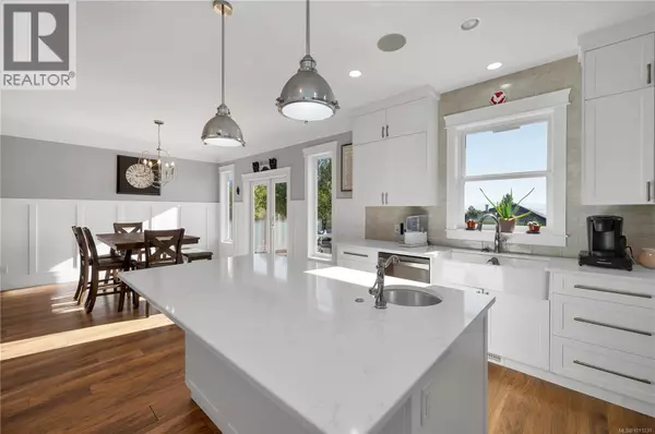 Campbell River, BC V9H0C9,2613 Sunderland Rd