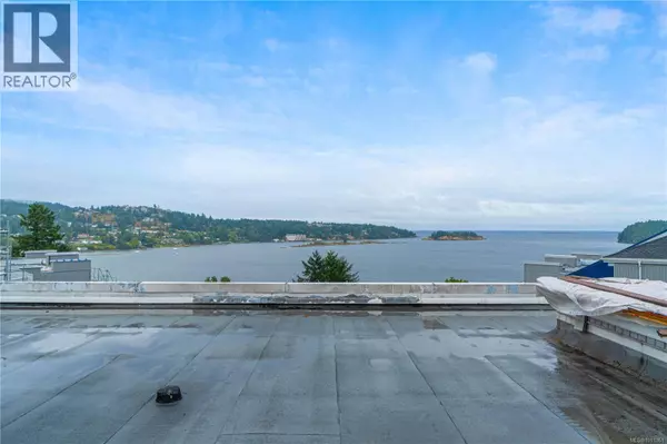 Nanaimo, BC V9S5P1,2562 Departure Bay RD #606