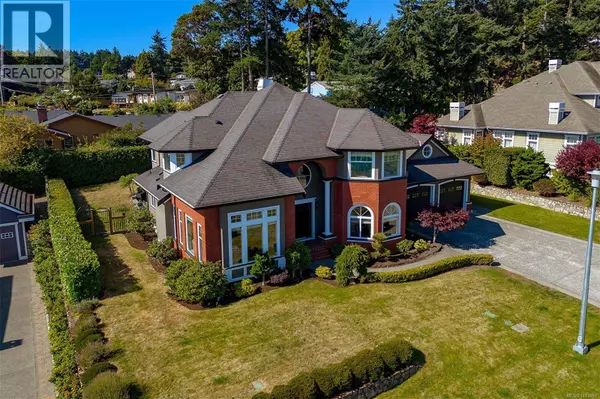 Saanich, BC V8N6L3,4566 Gordon Point Dr