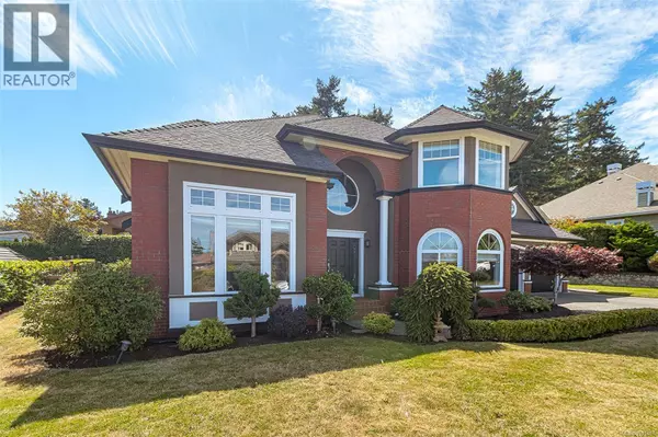 Saanich, BC V8N6L3,4566 Gordon Point Dr