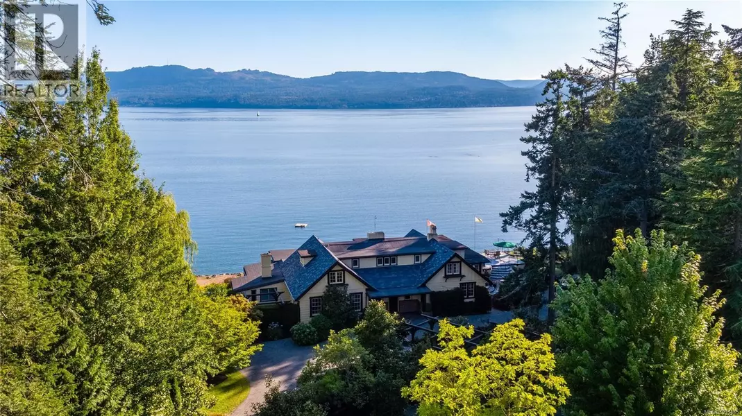 605 Towner Park Rd, North Saanich, BC V8L5L7