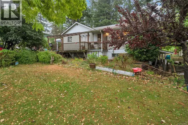 765 8th Ave, Campbell River, BC V9W4A7