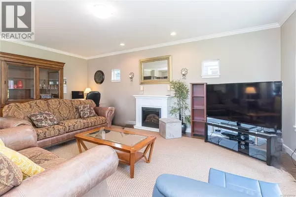 Langford, BC V9C0H3,3331 Merlin Rd