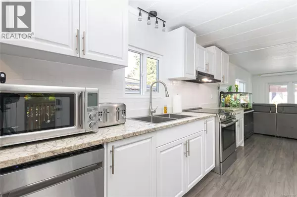 Langford, BC V9B4P9,2817 Sooke Lake RD #52