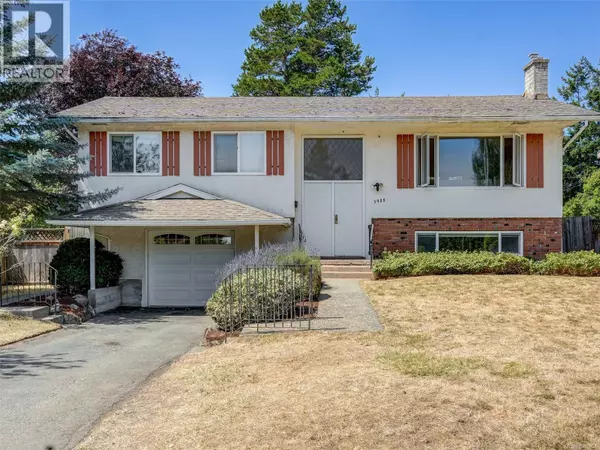 3988 Birchwood St, Saanich, BC V8N3L8