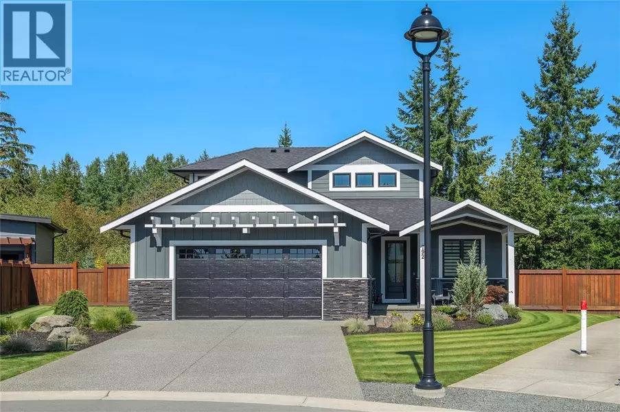 792 Salal St, Campbell River, BC V9H0E7